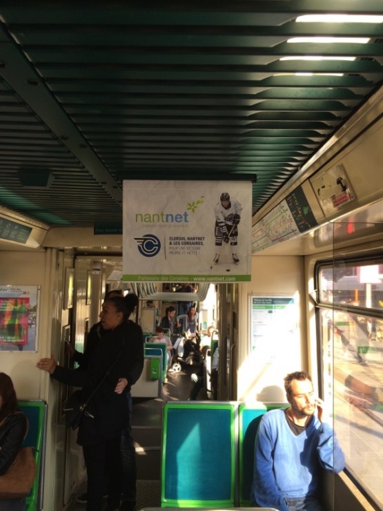 Affiche Nantnet dans les tramways de Nantes